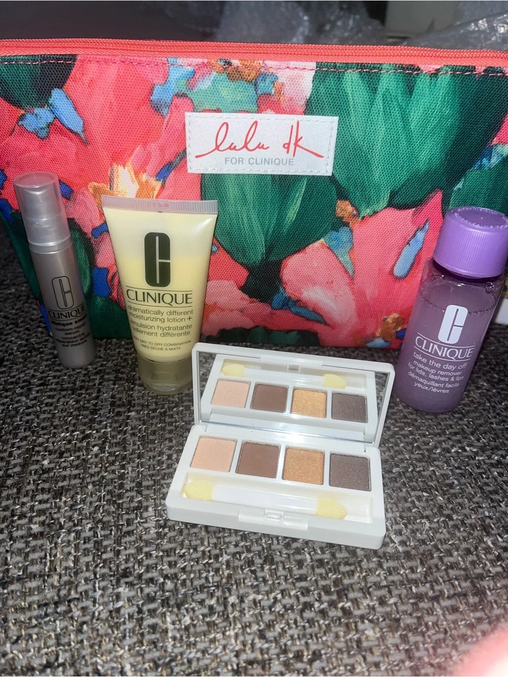 New Clinique 4 Piece Set w/Pouch